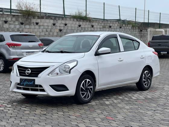 NISSAN VERSA 1.6 16V FLEX SV 4P MANUAL NISSAN VERSA 1.6 16V FLEX SV 4P MANUAL